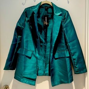 Nwt green blazer. Perfect for St patty’s day!